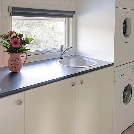 3 Bedroom Beautiful In Prázdninový dům