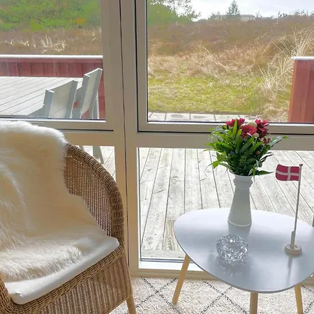 3 Bedroom Beautiful In Hébergement de vacances Blåvand