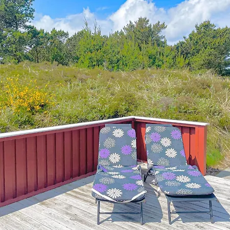 3 Bedroom Beautiful In Hébergement de vacances